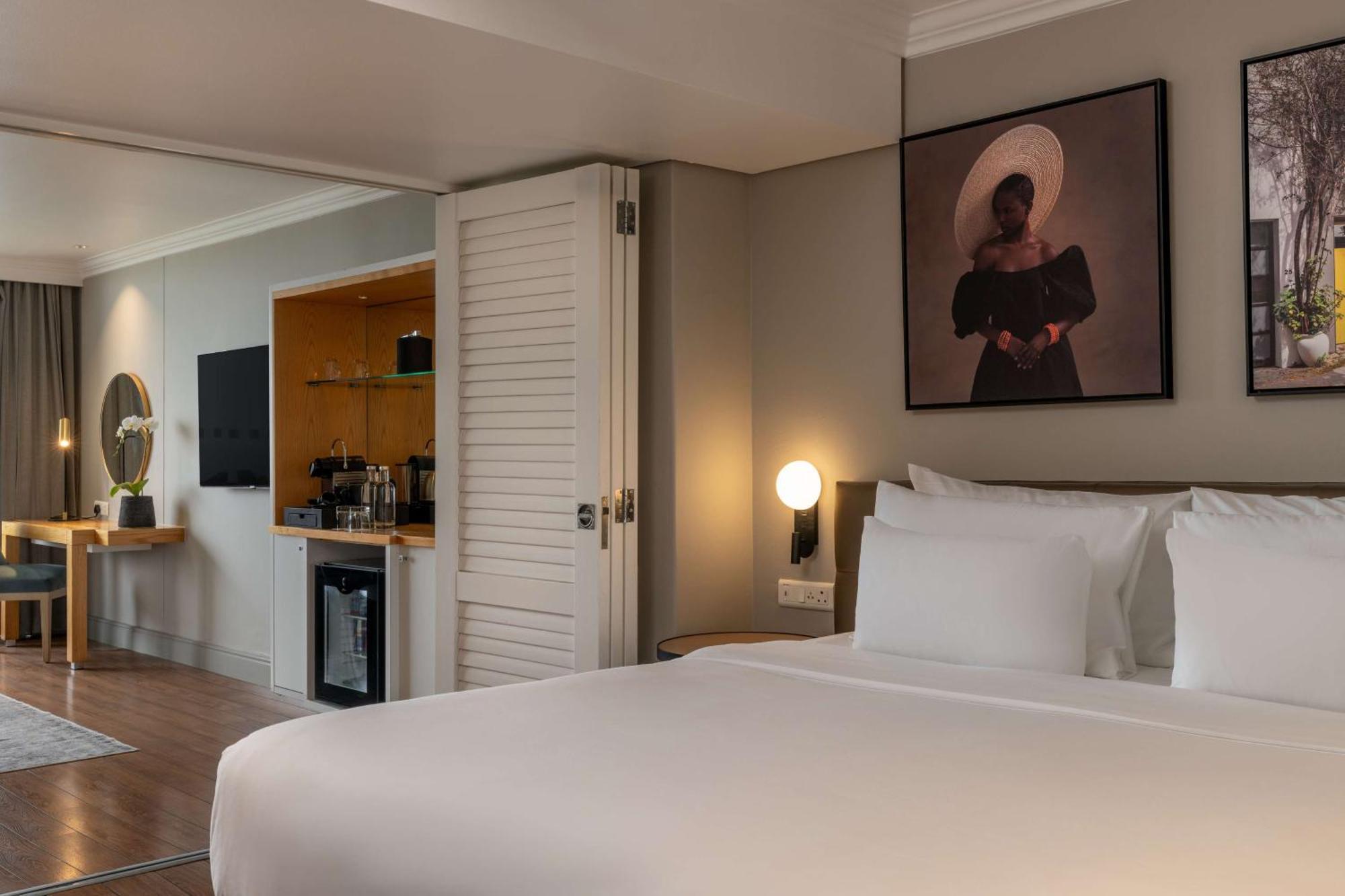 Radisson Collection Hotel, Waterfront 5*