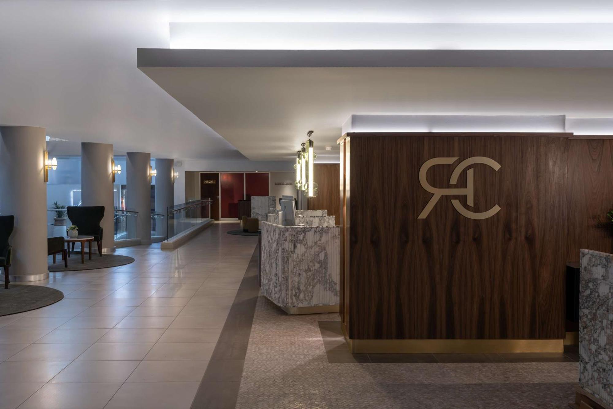 Radisson Collection Hotel, Waterfront Hotel