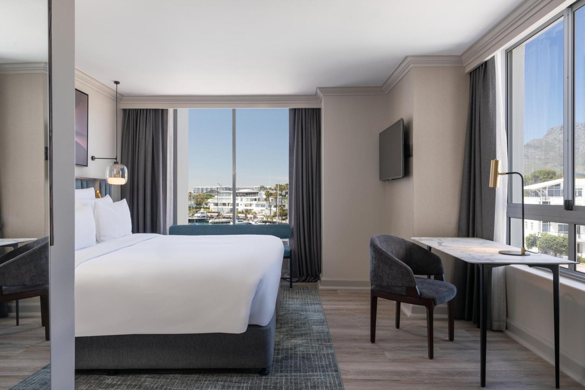 Radisson Collection Hotel, Waterfront Hotel Cape Town