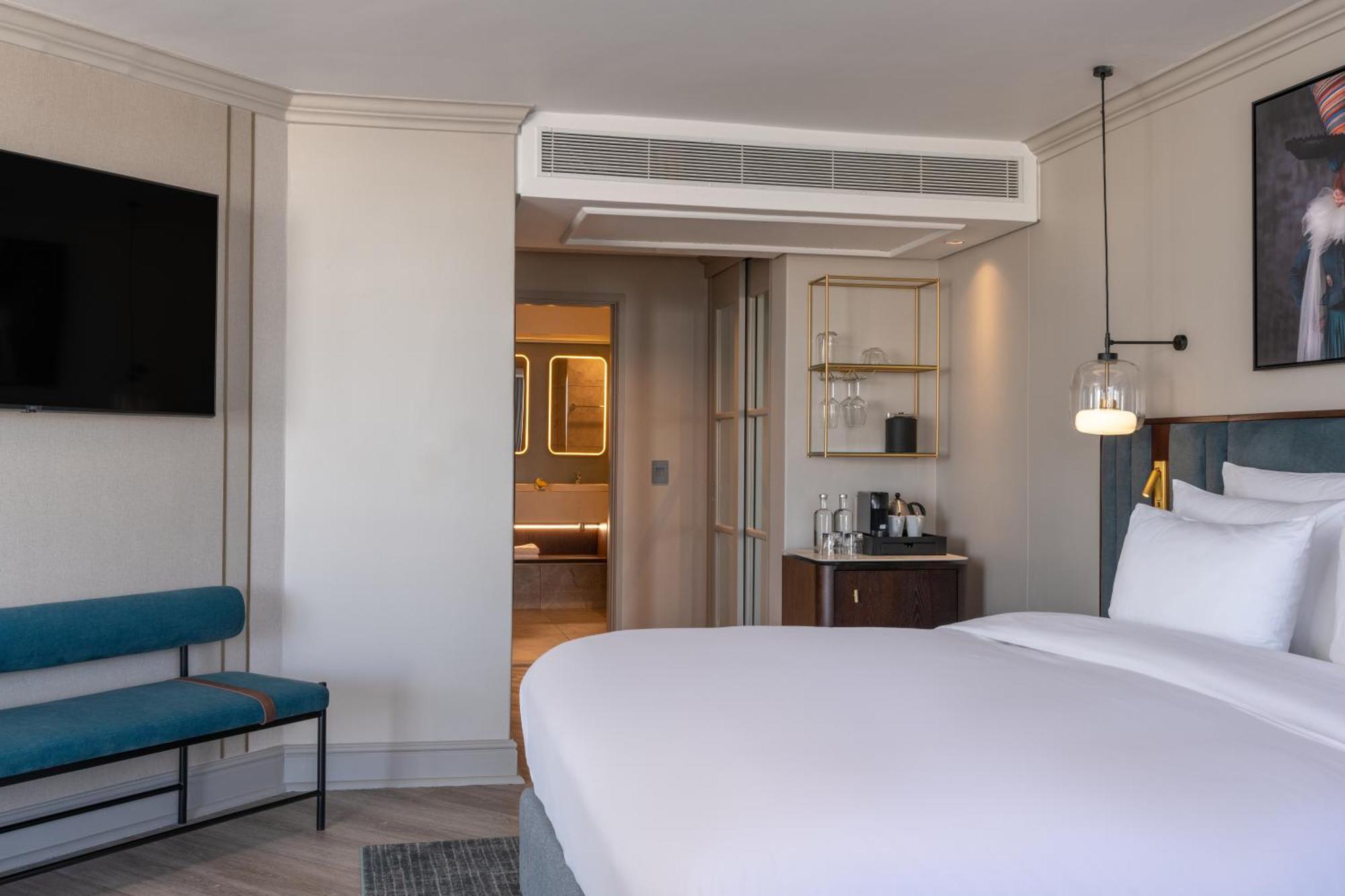 Radisson Collection Hotel, Waterfront Cape Town